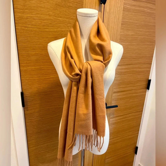 Womens Scarf | Great for Fall/Winter | Beautiful Camel Color - Picture 1 of 2